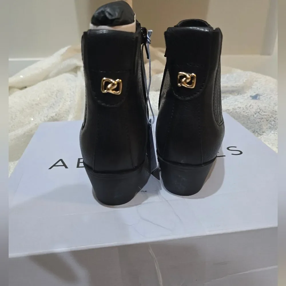 Aerosoles Claus Buckle Ornament Booties New In Box Size 7 Black